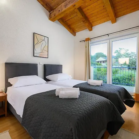 Zaza Villa