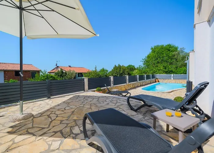 Zaza Villa