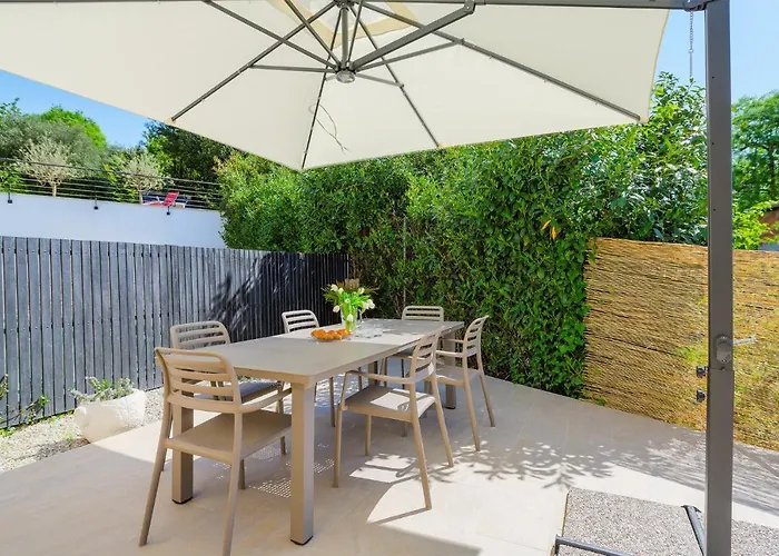 빌라 Zaza Kaštelir